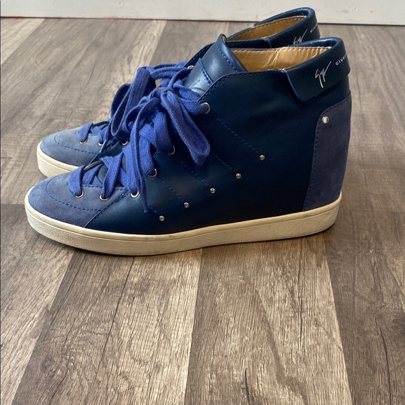 Giuseppe Zanotti
Leather Wedge Sneakers - Picture 1 of 7